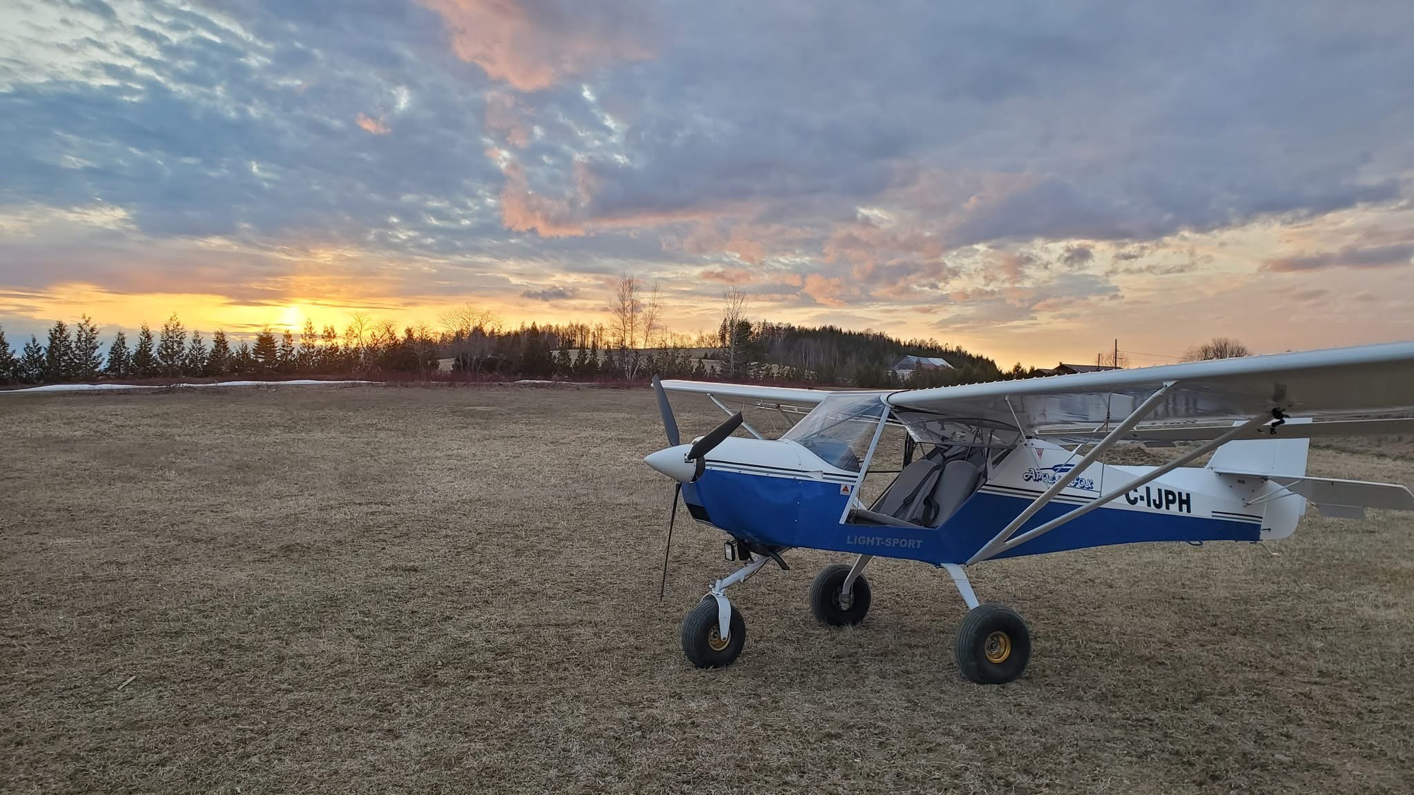 Fixed Wings Aircraft 3 - Whistler Sky Sports Fixed Wings Aircraft in British Columbia