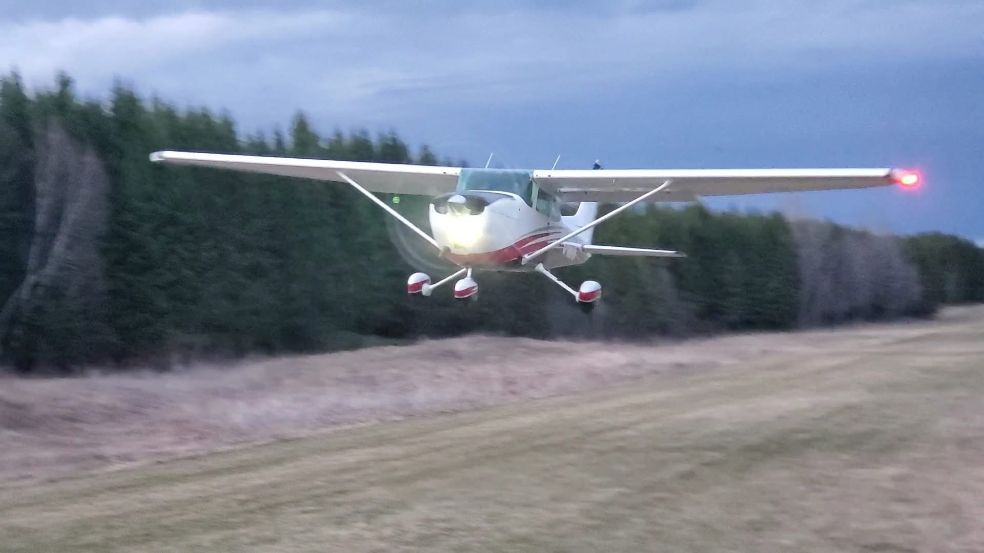 Fixed Wings Aircraft 2 - Whistler Sky Sports Fixed Wings Aircraft in British Columbia